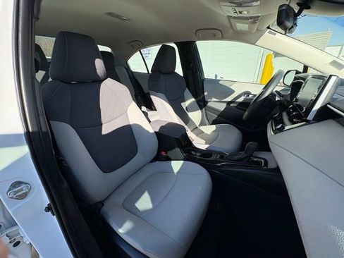 Used 2020 Toyota Corolla LE image 24