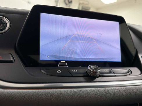 Used 2019 Chevrolet Blazer LT FWD image 19