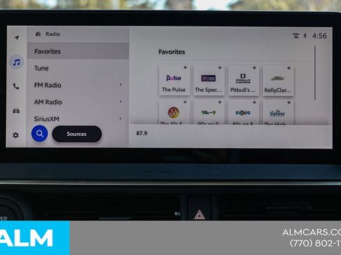 Used 2024 Toyota Prius Prime Premium w/ Advanced Technology Package image 31