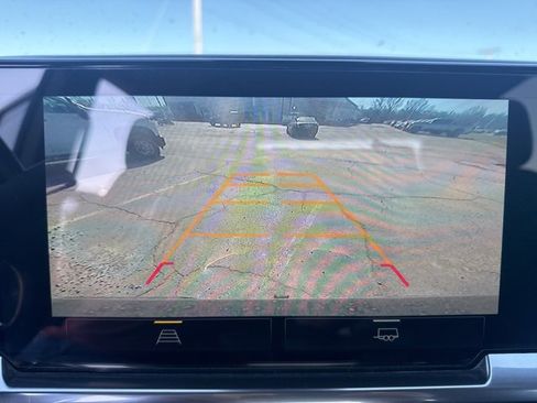 Used 2023 Chevrolet Silverado 1500 LT w/ Protection Package image 8