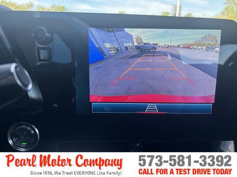 Used 2025 Chevrolet Corvette Z06 RWD image 17