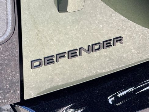 New 2026 Land Rover Defender 110 X-Dynamic SE AWD/4WD image 29