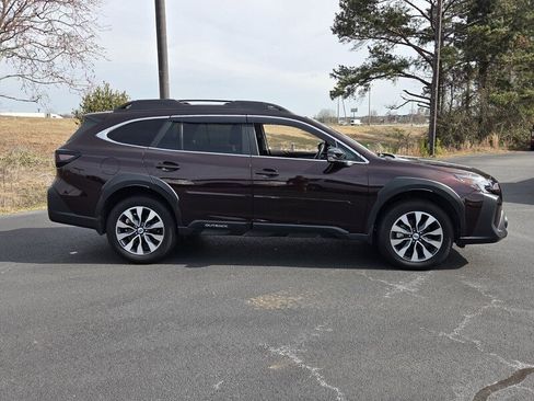 Used 2023 Subaru Outback Limited XT image 15