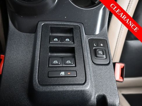 Used 2024 Ford Bronco Wildtrak image 30