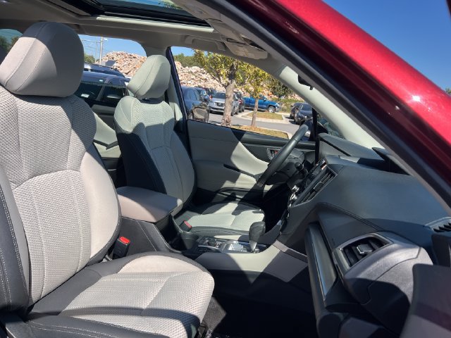 Used 2023 Subaru Forester Premium AWD/4WD image 30