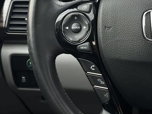Used 2017 Honda Accord EX-L image 23