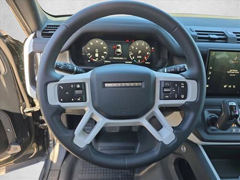 Used 2025 Land Rover Defender 110 S AWD/4WD image 18