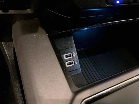 Used 2019 Ford F150 Raptor w/ Equipment Group 802A Luxury AWD/4WD image 31