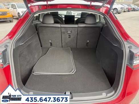 Used 2023 Tesla Model Y Performance image 15