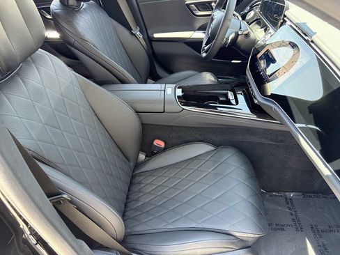 Used 2026 Mercedes-Benz E 350 4MATIC Sedan image 10