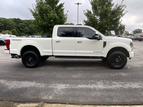 Certified 2022 Ford F350 Platinum w/ Tremor Off-Road Package AWD/4WD image 2