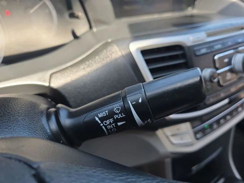 Used 2015 Honda Accord LX image 19