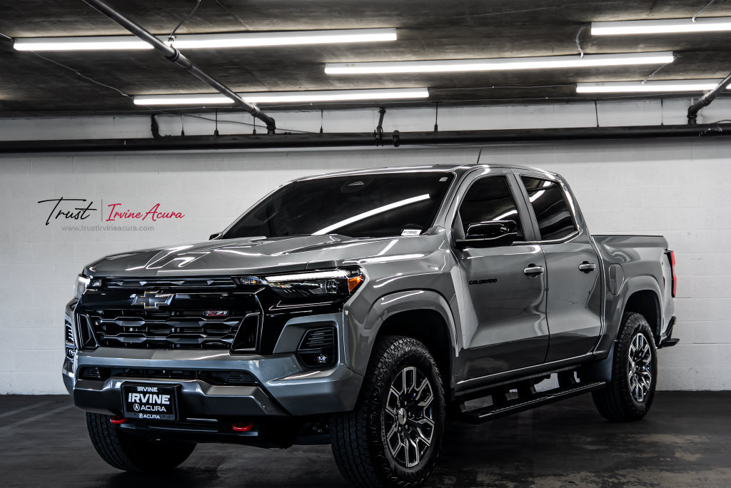 Used 2024 Chevrolet Colorado Z71 w/ Z71 Convenience Package 2 AWD/4WD image 1