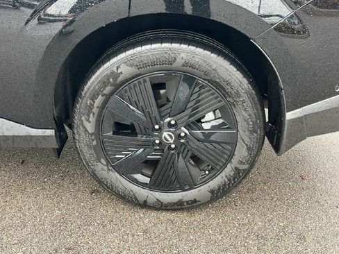 Certified 2025 Nissan Murano SV image 19