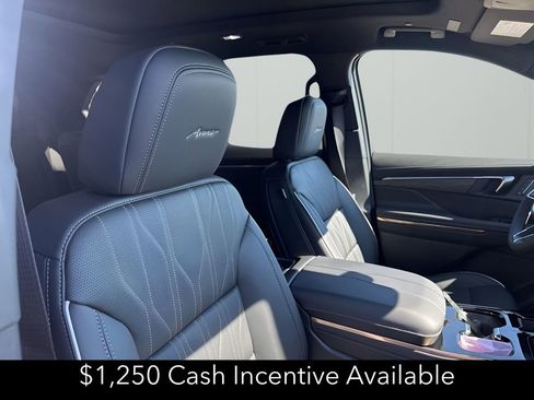 New 2026 Buick Enclave Avenir w/ Super Cruise Package AWD/4WD image 14