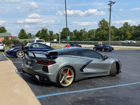 Used 2022 Chevrolet Corvette Stingray Preferred Cpe w/ Z51 Performance Package RWD image 3
