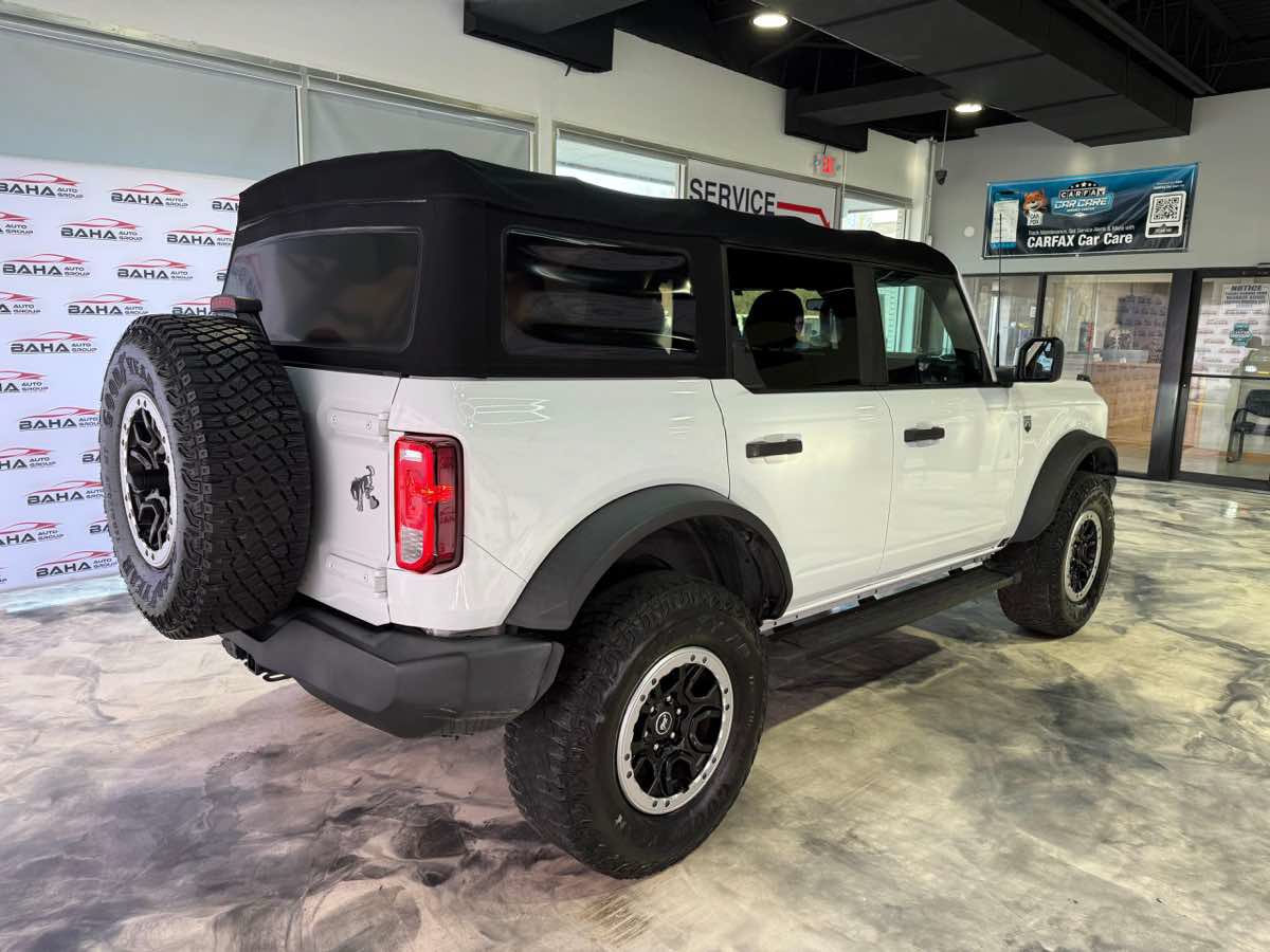 Used 2022 Ford Bronco Big Bend w/ Sasquatch Package AWD/4WD image 5