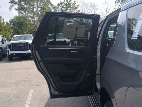 Used 2026 Chevrolet Tahoe High Country image 30
