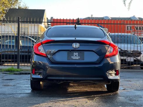 Used 2017 Honda Civic EX image 5