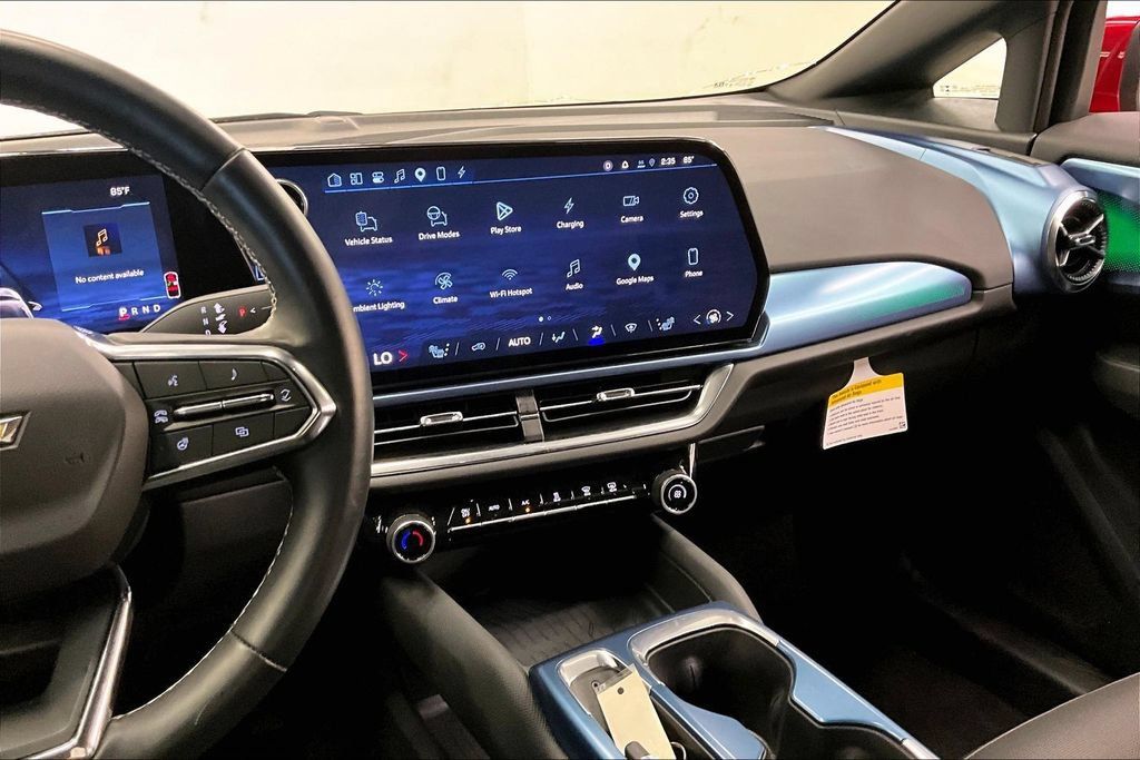 Used 2024 Chevrolet Equinox EV LT FWD image 5