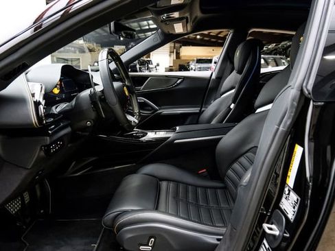 Used 2025 Ferrari Purosangue image 17