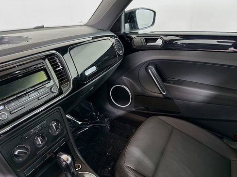 Used 2014 Volkswagen Beetle 2.5 image 27