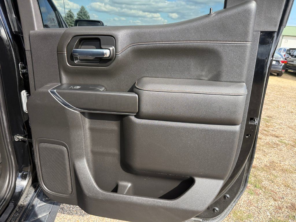 Used 2022 GMC Sierra 1500 AT4 w/ AT4 Preferred Package AWD/4WD image 36