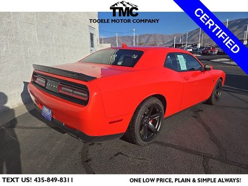 Used 2022 Dodge Challenger SRT Hellcat Redeye image 3
