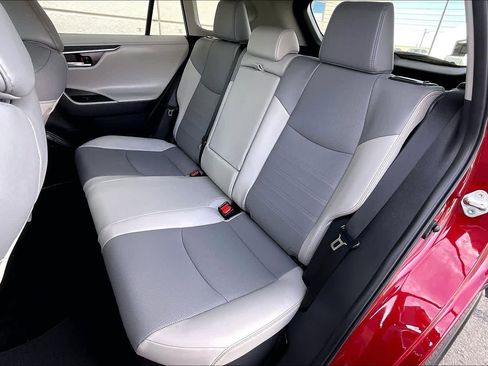 Used 2024 Toyota RAV4 Limited image 20