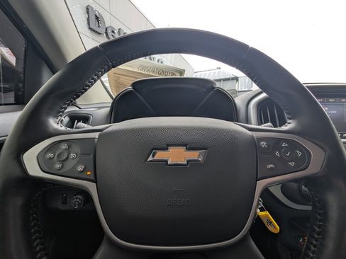 Used 2020 Chevrolet Colorado LT w/ Redline Special Edition image 19