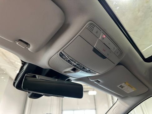 Used 2023 Mercedes-Benz E 350 Sedan image 30