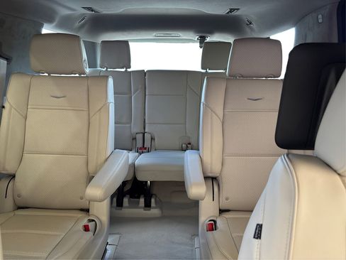 New 2025 Cadillac Escalade Sport Platinum image 17