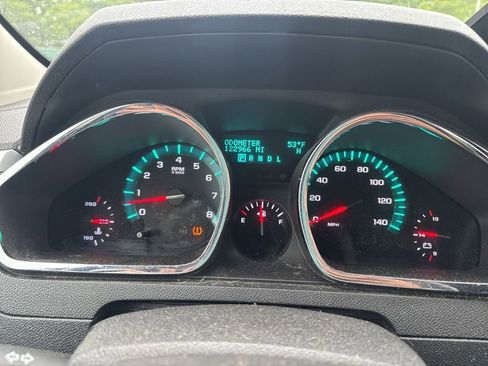 Used 2009 Chevrolet Traverse LT AWD/4WD image 16