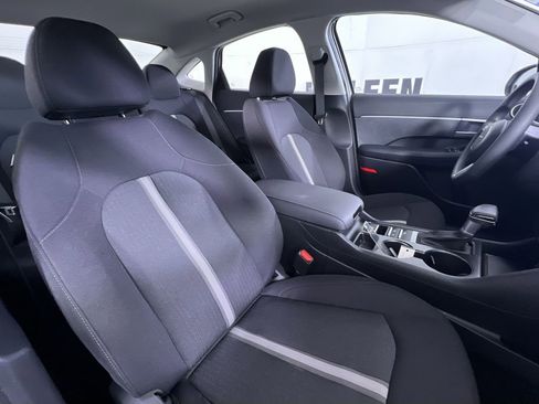 Used 2025 Hyundai Sonata SE image 28