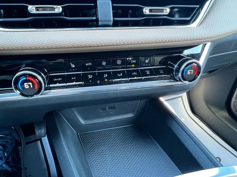 New 2026 Chevrolet Equinox ACTIV w/ Safety and Technology Package image 13