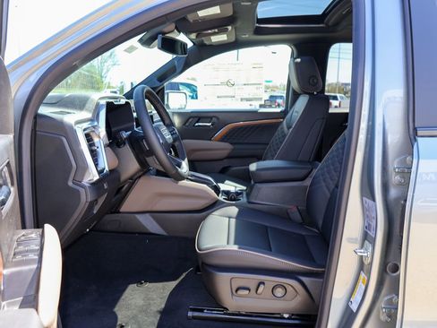 New 2026 GMC Canyon Denali image 7