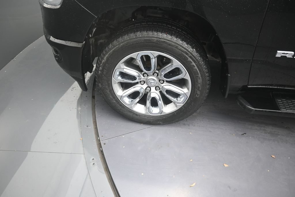 Used 2023 RAM 1500 Laramie RWD image 9