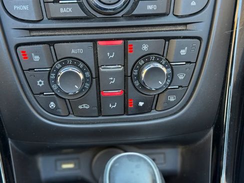 Used 2016 Buick Cascada Premium image 25