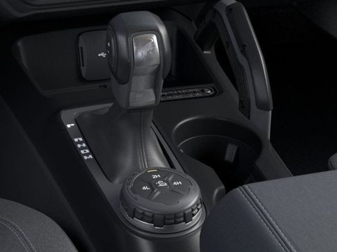 New 2025 Ford Bronco Big Bend w/ Black Diamond Package image 17