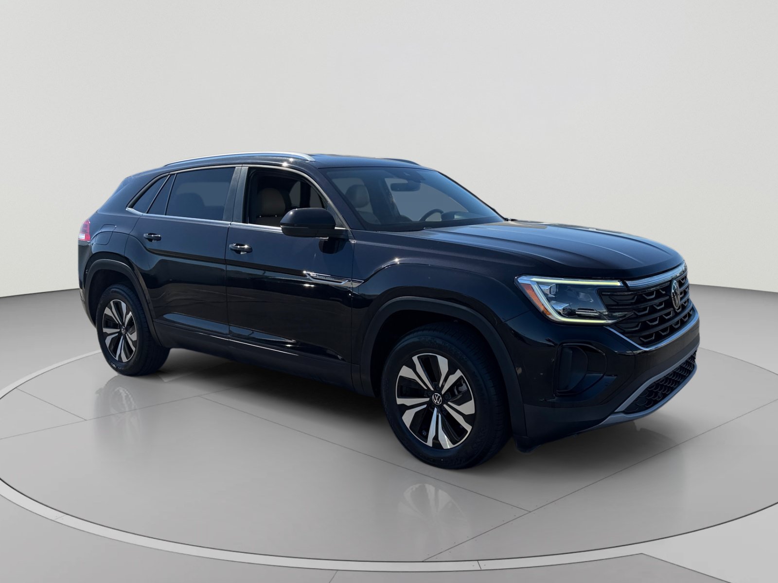 Certified 2024 Volkswagen Atlas Cross Sport SE FWD image 7