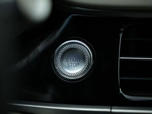 New 2026 Genesis G70 2.5T image 38