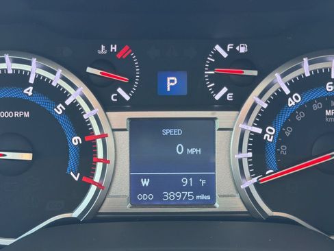 Used 2019 Toyota 4Runner Limited AWD/4WD image 21