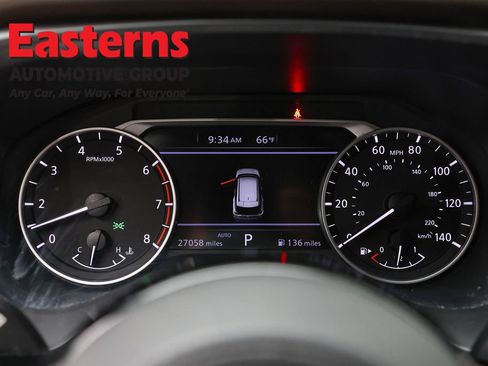 Used 2023 Nissan Rogue SV AWD/4WD image 17