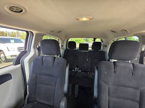 Used 2014 Dodge Grand Caravan SXT FWD image 8