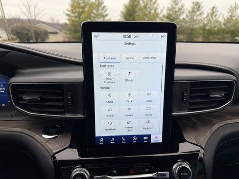 Used 2022 Ford Explorer Platinum w/ Equipment Group 601A image 25