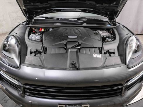Used 2020 Porsche Cayenne image 29