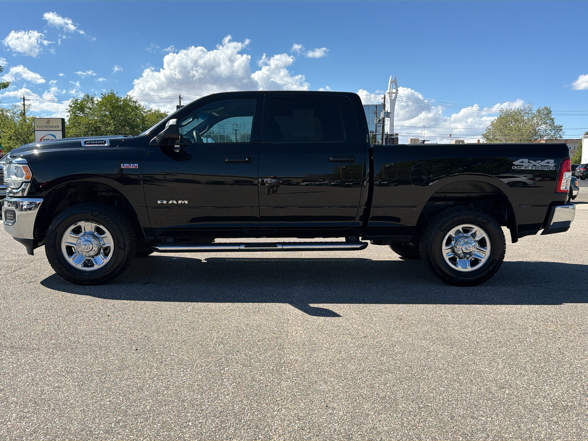 Used 2021 RAM 2500 Big Horn AWD/4WD image 2
