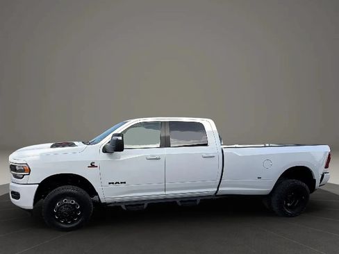 Used 2024 RAM 3500 Laramie w/ Night Edition AWD/4WD image 3