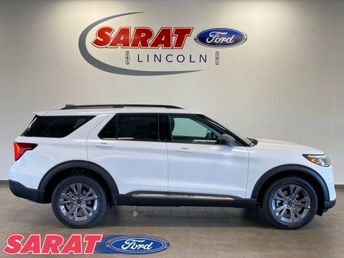 New 2025 Ford Explorer Active w/ Active Comfort Package image 1