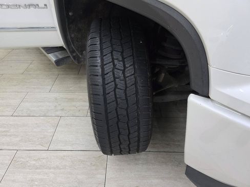 Used 2017 GMC Sierra 1500 Denali AWD/4WD image 38
